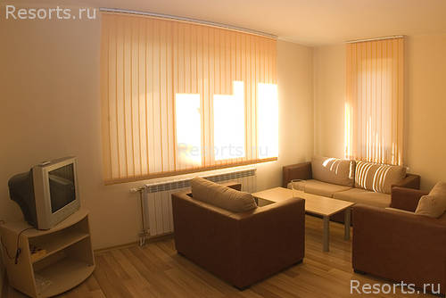Snowplough Apts 6